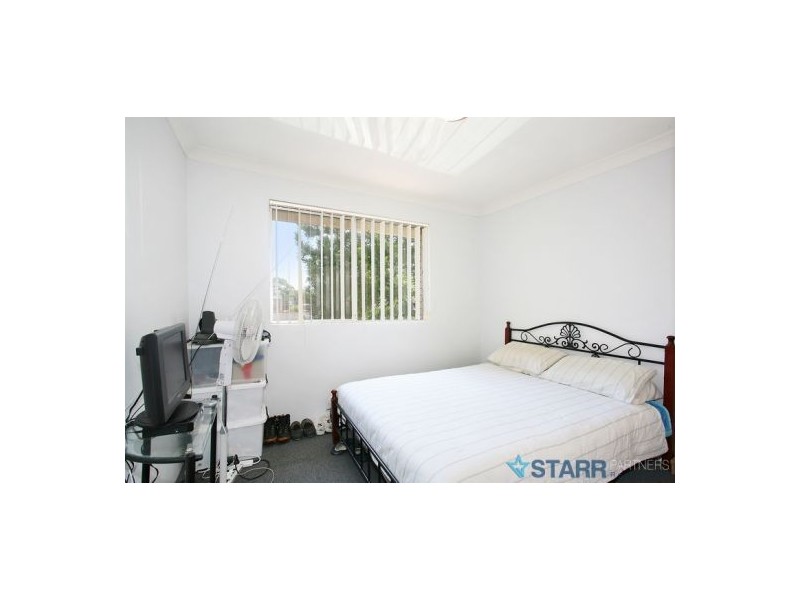 10/6 Addlestone Road, Merrylands NSW 2160