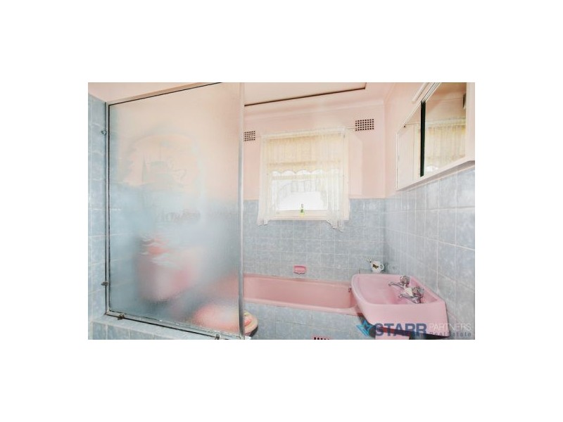 11 Dell Street, Woodpark NSW 2164