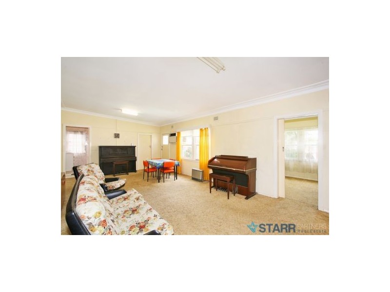 78 Hilltop Road, Merrylands NSW 2160