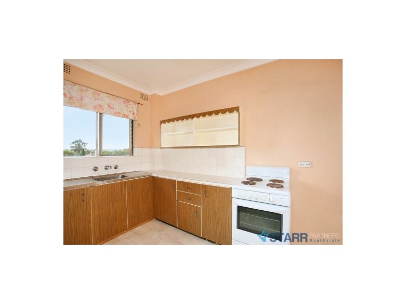 18/16 Hutchinson Street, Granville NSW 2142