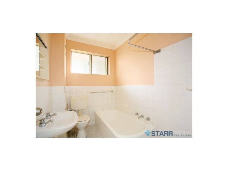 18/16 Hutchinson Street, Granville NSW 2142