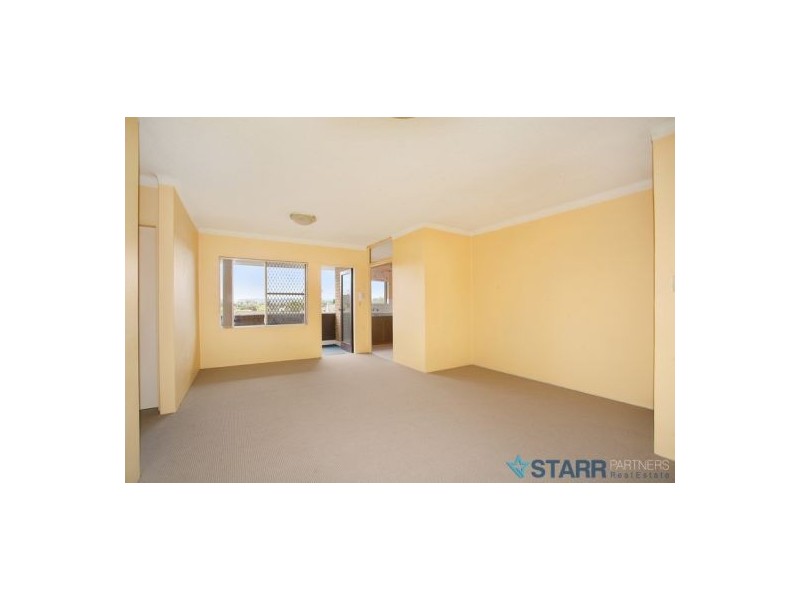 18/16 Hutchinson Street, Granville NSW 2142