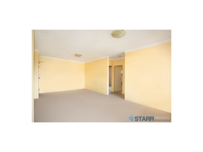 18/16 Hutchinson Street, Granville NSW 2142