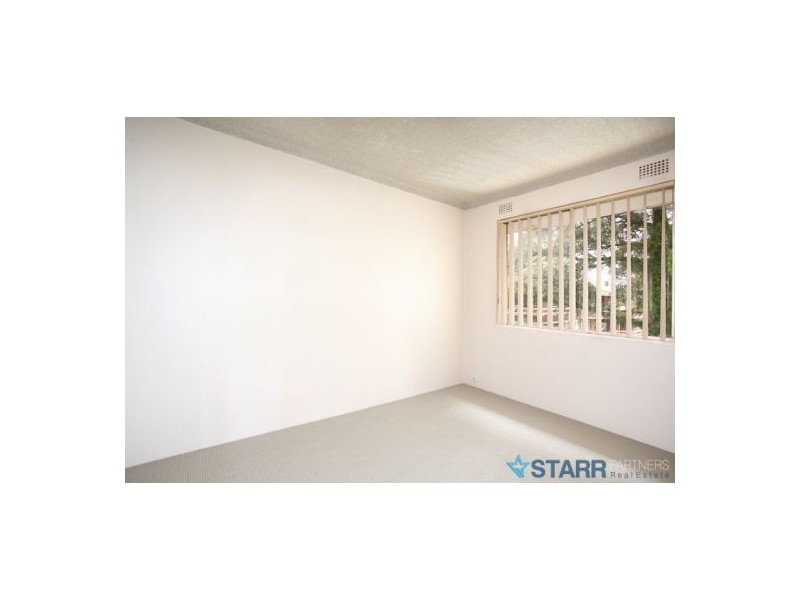 18/16 Hutchinson Street, Granville NSW 2142