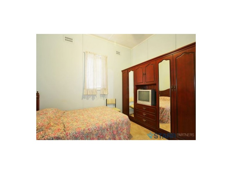 122 Warwick Road, Merrylands NSW 2160