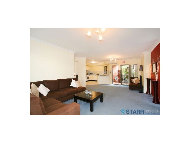 1/10 Arthur Street, Merrylands NSW 2160