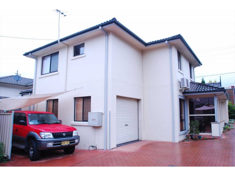 1/112  BETTS ROAD, Woodpark NSW 2164