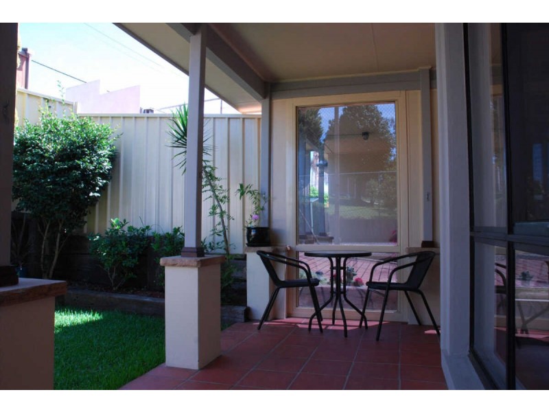 1/112  BETTS ROAD, Woodpark NSW 2164