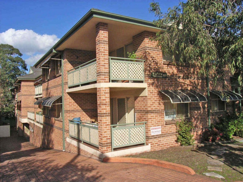 4/84  PITT STREET, Merrylands NSW 2160