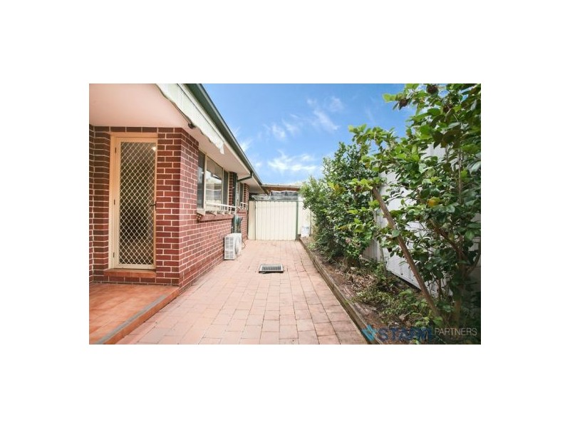 2/91 Sherwood Road, Merrylands NSW 2160