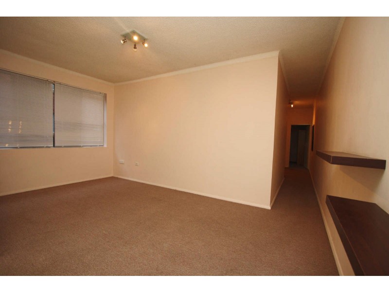 01/04  CALLIOPE STREET, Guildford NSW 2161