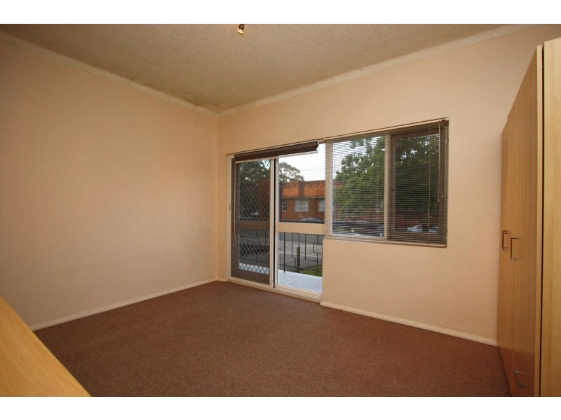 01/04  CALLIOPE STREET, Guildford NSW 2161