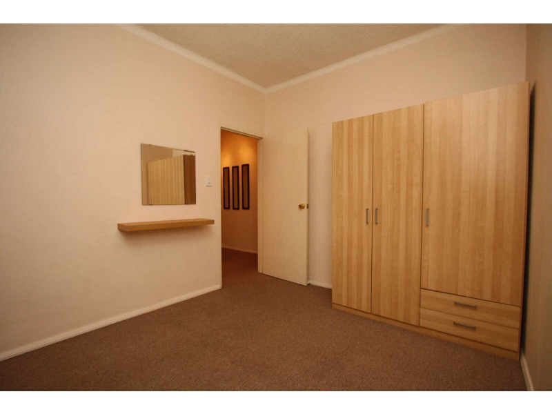 01/04  CALLIOPE STREET, Guildford NSW 2161