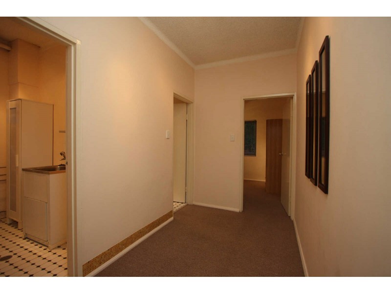 01/04  CALLIOPE STREET, Guildford NSW 2161