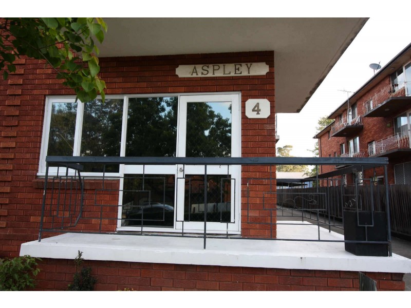 01/04  CALLIOPE STREET, Guildford NSW 2161