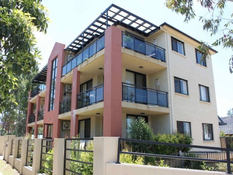 5/48  MEMORIAL AVENUE, Merrylands NSW 2160