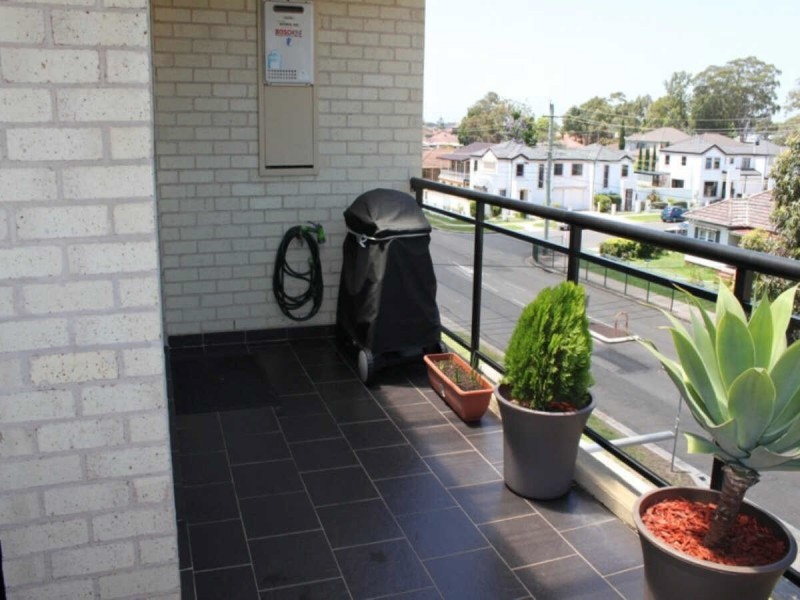 5/48  MEMORIAL AVENUE, Merrylands NSW 2160