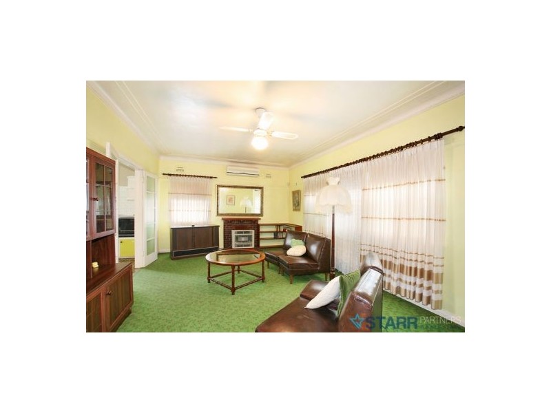 107 Military Road, Guildford NSW 2161