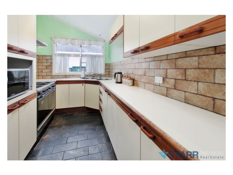 31 Montrose Avenue, Merrylands NSW 2160