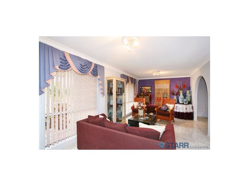 6 Tathira Crescent, Merrylands NSW 2160