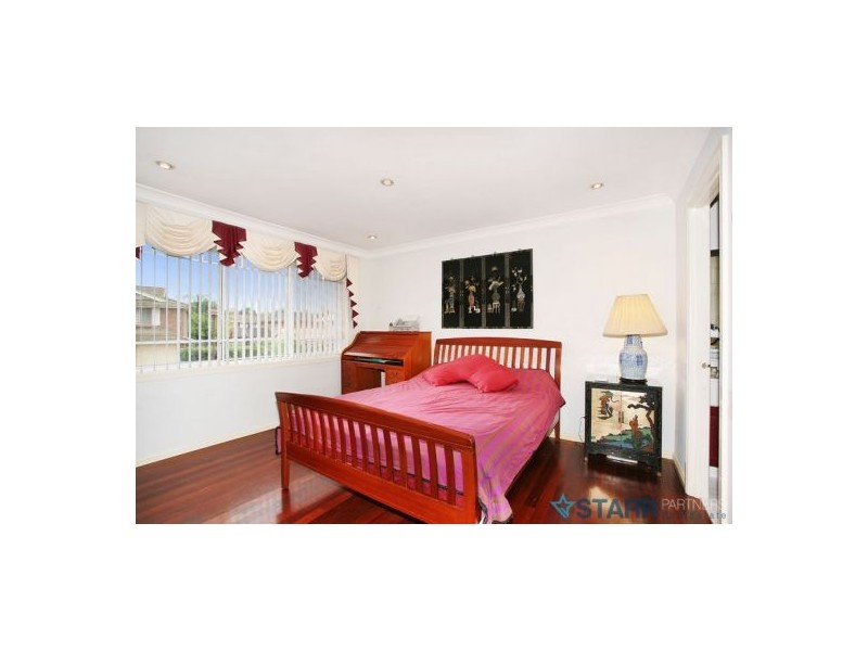 6 Tathira Crescent, Merrylands NSW 2160