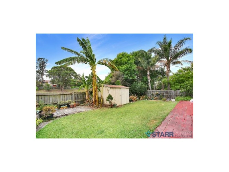 6 Tathira Crescent, Merrylands NSW 2160