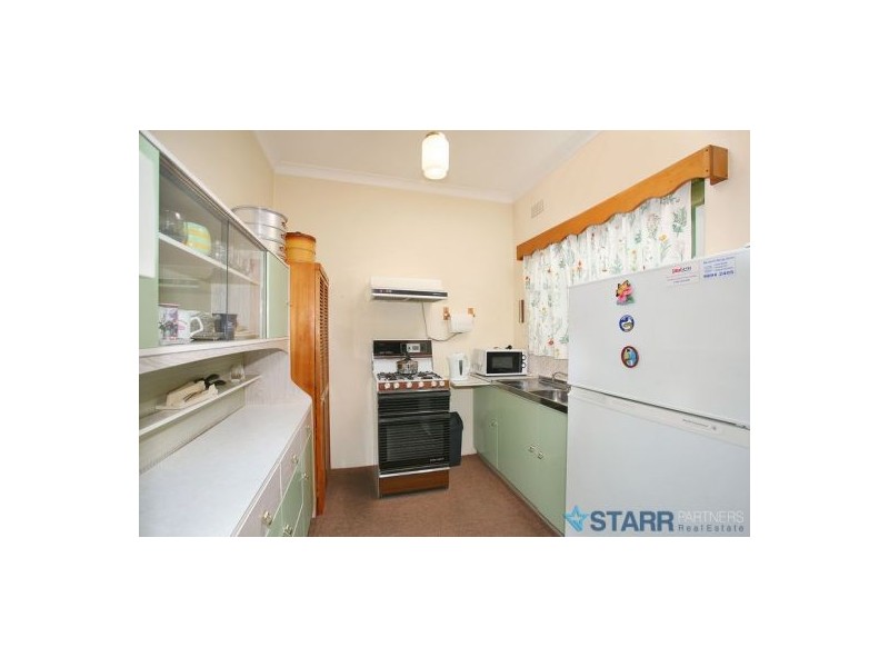 11 Kenelda Avenue, Guildford NSW 2161