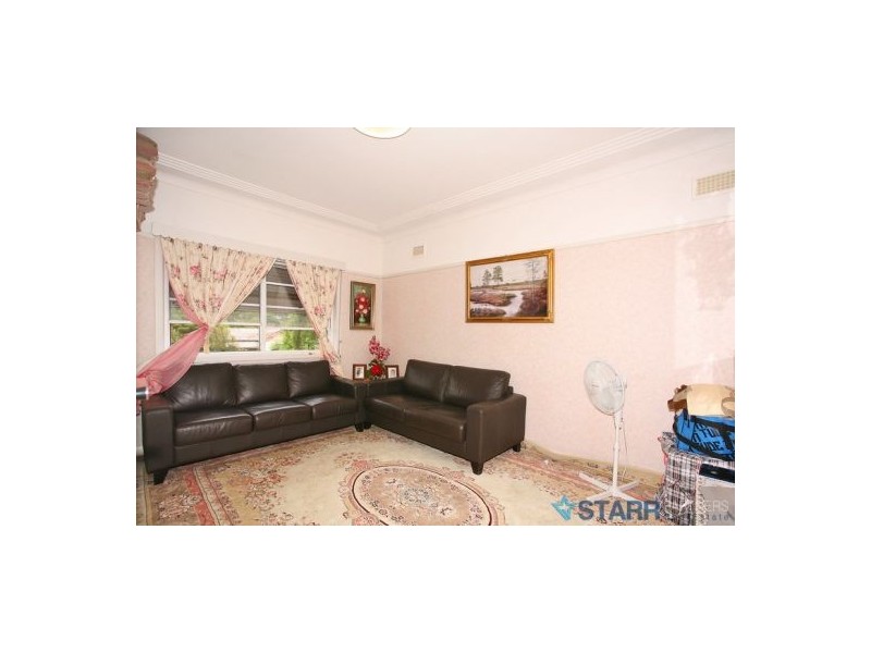 15 Murray Street, Merrylands NSW 2160