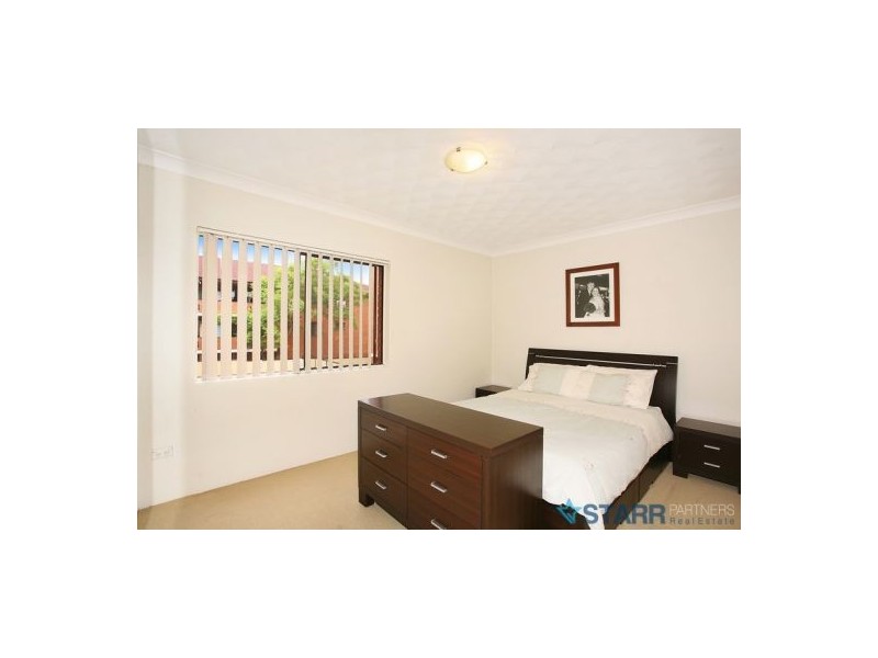 8/29 Neil Street, Merrylands NSW 2160