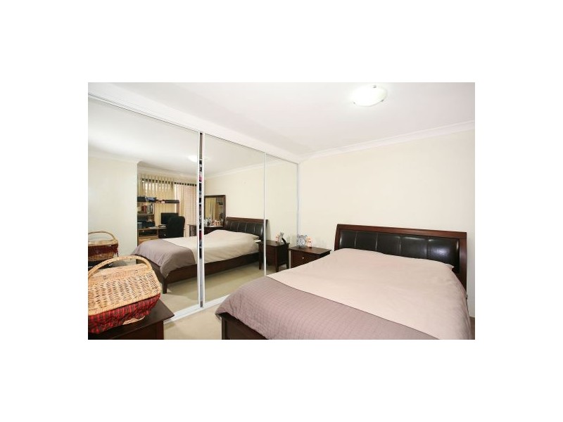 18/12-16 Blaxcell Street, Granville NSW 2142