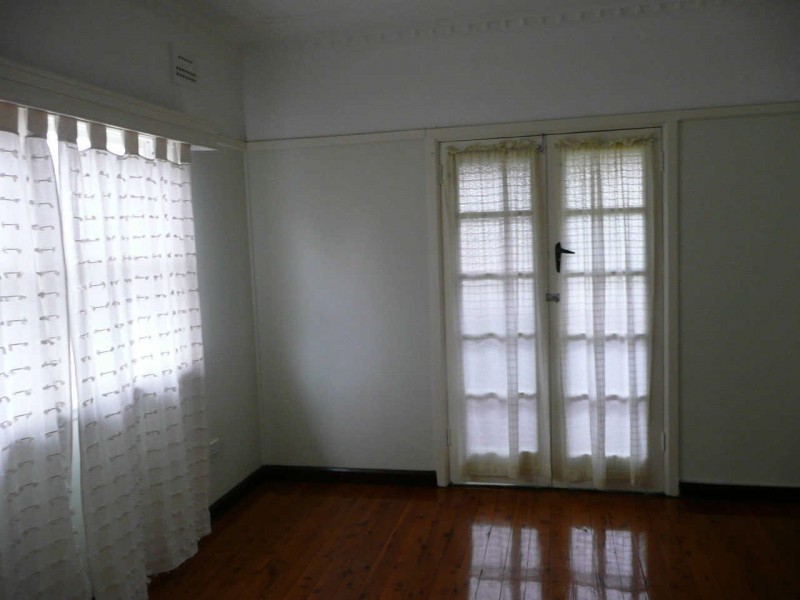 16  ROBILLIARD STREET, Mays Hill NSW 2145