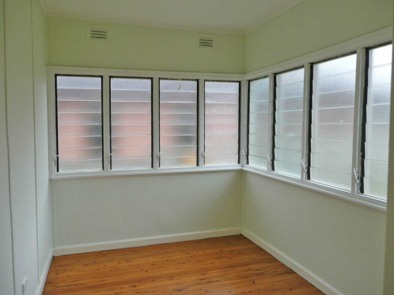 16  ROBILLIARD STREET, Mays Hill NSW 2145