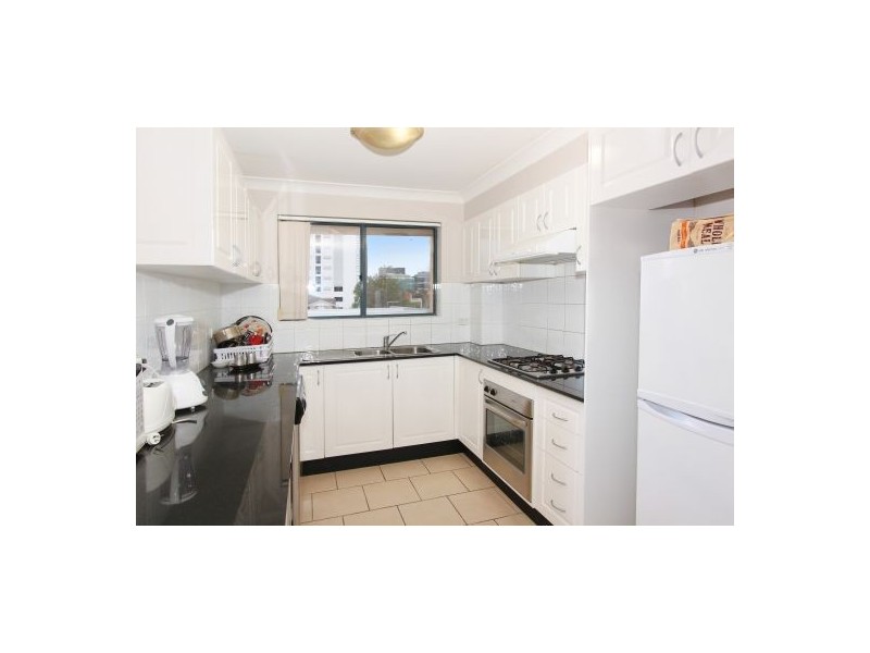 12/27 Station Street, Harris Park NSW 2150
