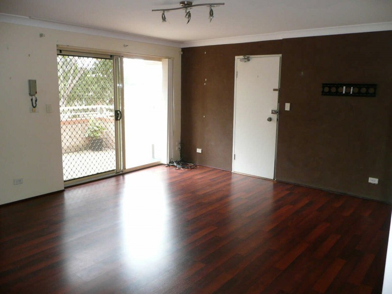 17/53  KENYONS ROAD, Merrylands NSW 2160