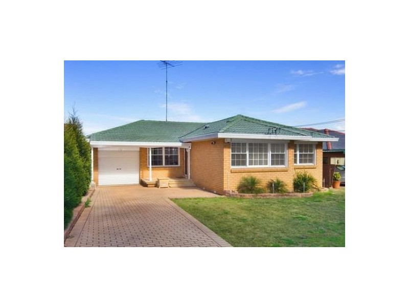 162 Macquarie Rd, Greystanes NSW 2145