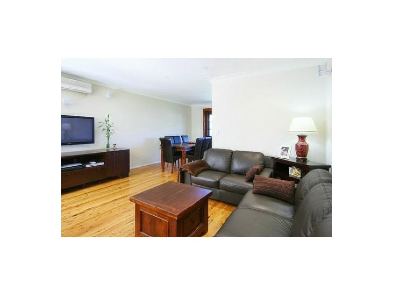 162 Macquarie Rd, Greystanes NSW 2145