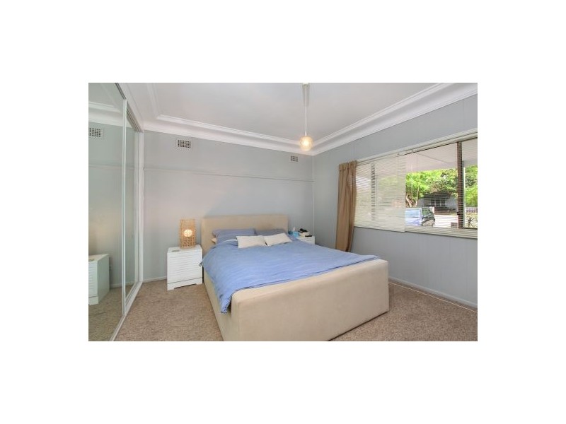 33 Mountford Avenue, Guildford NSW 2161