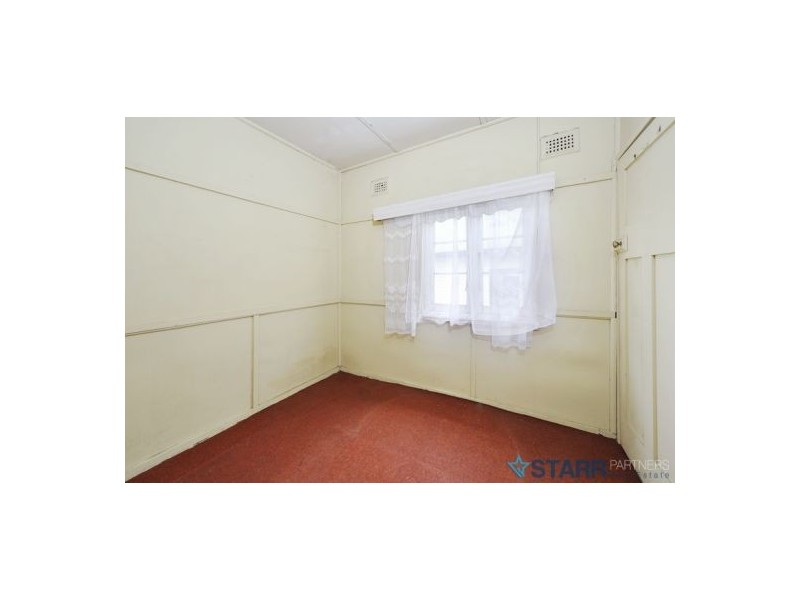 6 Fairview Street, Guildford NSW 2161