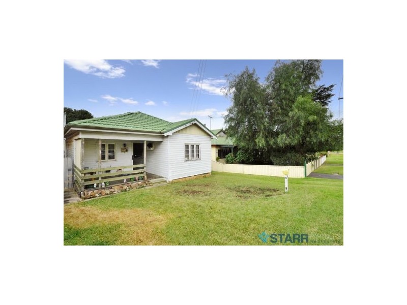 6 Fairview Street, Guildford NSW 2161