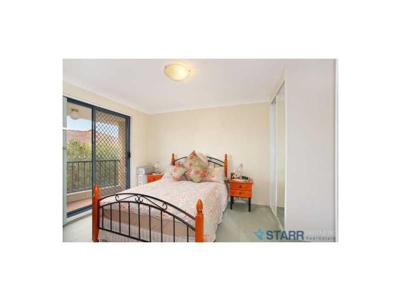 12/7 Sheffield Street, Merrylands NSW 2160