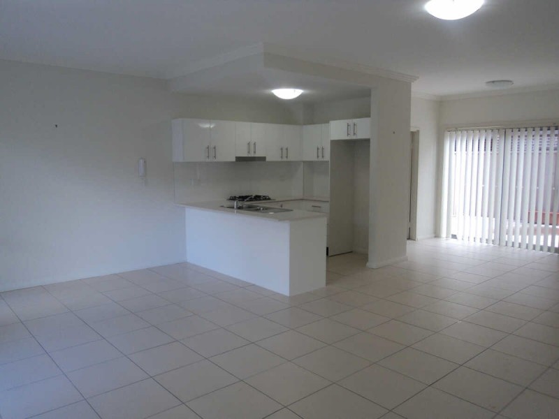 6/30  ST JOHNS ROAD, Auburn NSW 2144