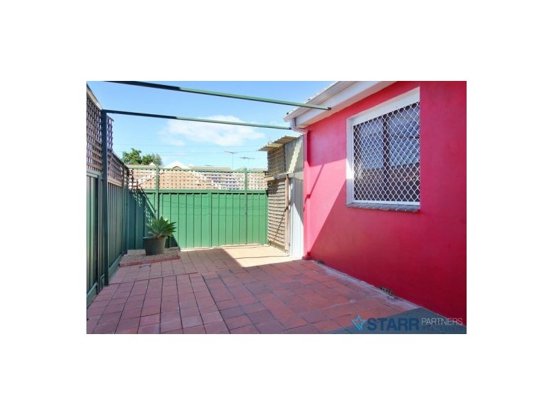 100 Fairfield Road, Guildford NSW 2161