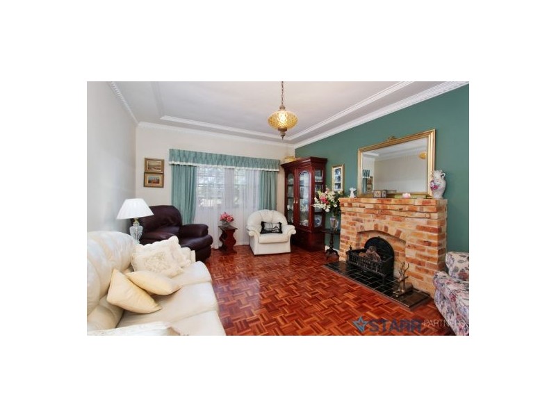 11 Holroyd Road, Merrylands NSW 2160