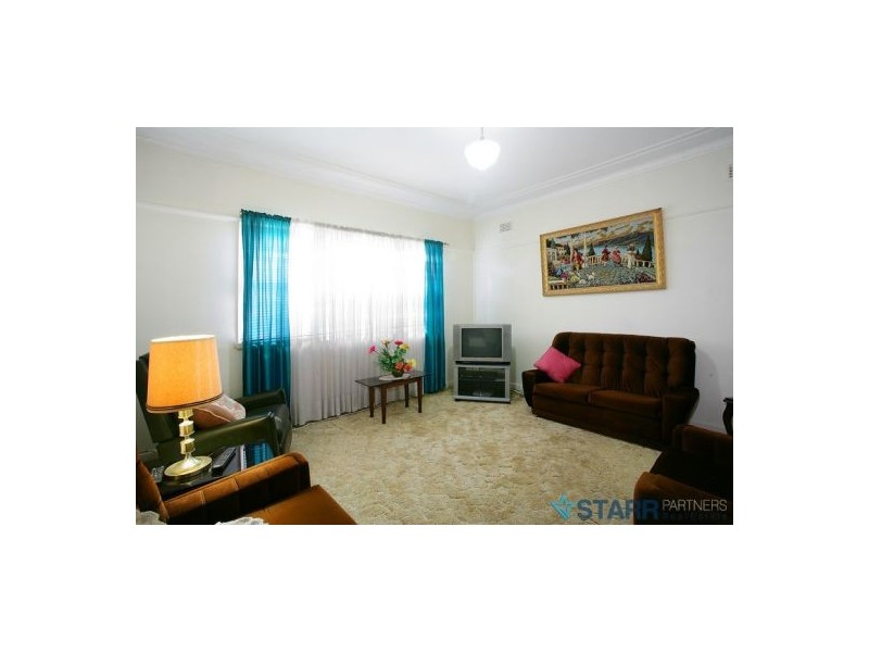 5 Carhullen Street, Merrylands NSW 2160