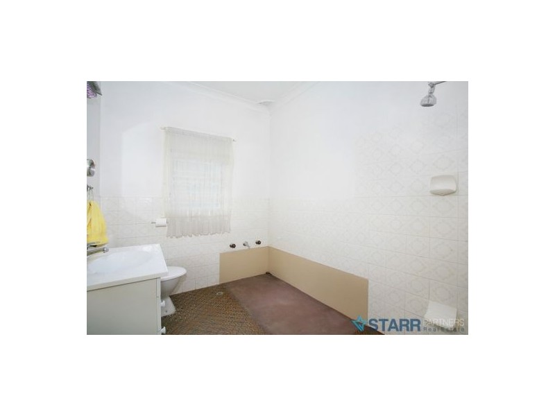 5 Carhullen Street, Merrylands NSW 2160