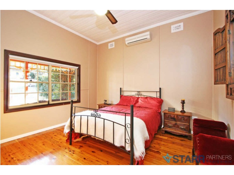 12  BERWICK STREET, Guildford NSW 2161