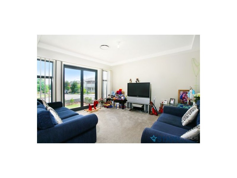 14 Grazier Circuit, Pemulwuy NSW 2145