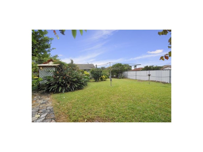 7 Locksley Avenue, Merrylands NSW 2160