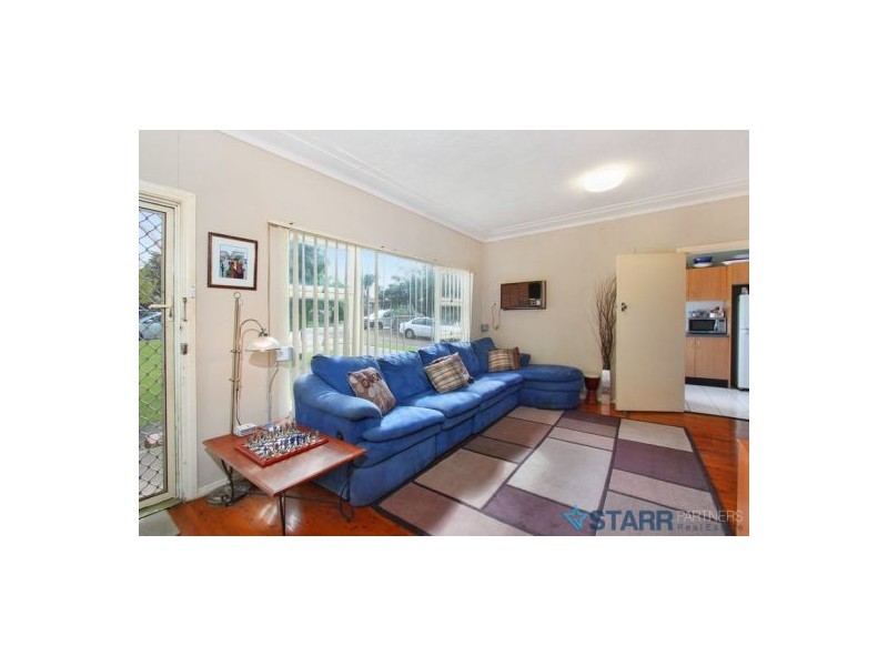 4 Faulds Road, Guildford NSW 2161