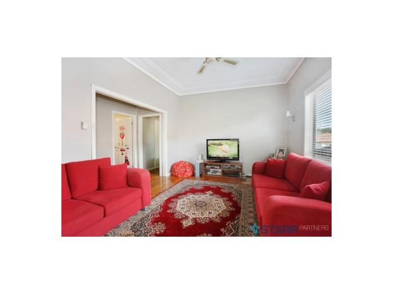 33 Bursill Street, Guildford NSW 2161